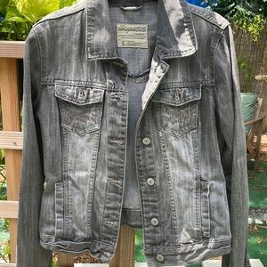 Distressed jean jacket 🧥